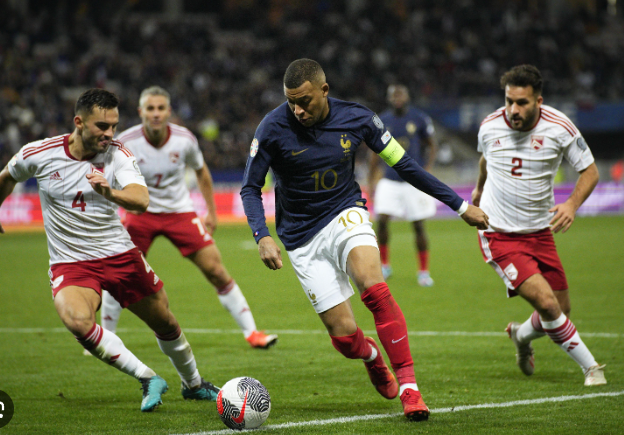 La France bat Gibraltar 14-0 en match de qualification pour l'Euro 2024