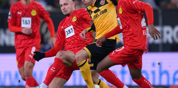 Pourquoi le Borussia Dortmund a porté des maillots rouges inédits contre l'équipe de Recreationist ?